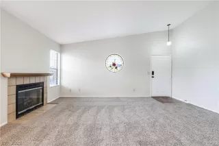 Photo #3: 2089868 Listing