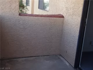 Photo #5: 2089898 Listing