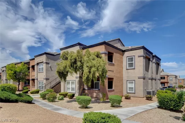 MLS: 2089904 Condo For Sale