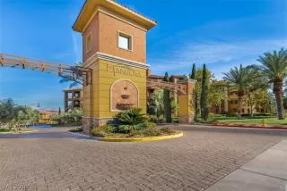 Photo #2: 2089948 Listing