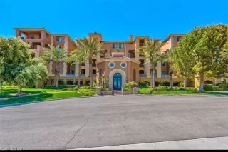 Photo #3: 2089948 Listing