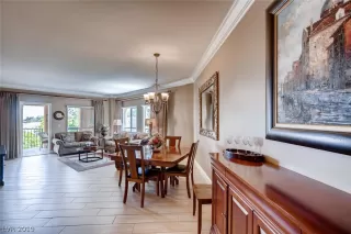 Photo #3: 2089972 Listing