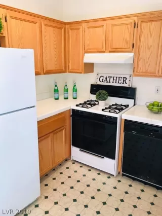 Photo #2: 2089976 Listing 