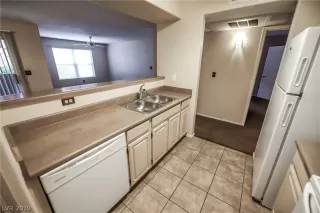 Photo #6: 2090032 Listing 