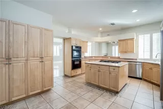 Photo #3: 2090087 Listing 