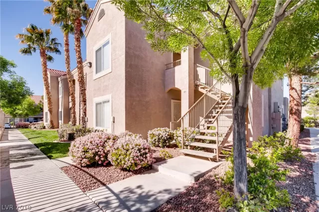 MLS: 2090175 Condo For Sale