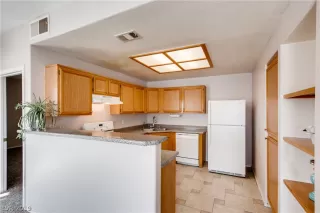Photo #2: 2090175 Listing 