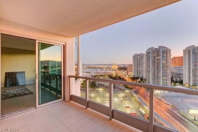 MLS: 2090177 Condo For Sale