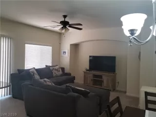 Photo #4: 2090222 Listing