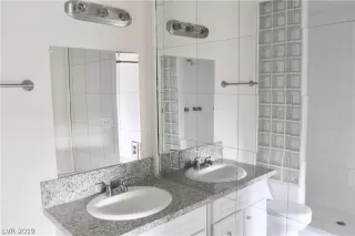 Photo #2: 2090230 Listing 