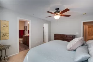 Photo #4: 2090243 Listing