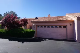 Photo #1: 2090246 Listing 