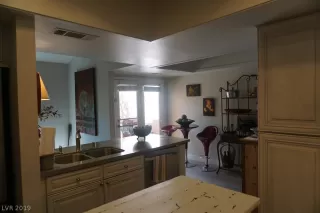 Photo #3: 2090246 Listing 