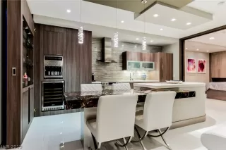 Photo #6: 2090263 Listing 