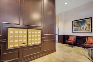 Photo #2: 2090300 Listing