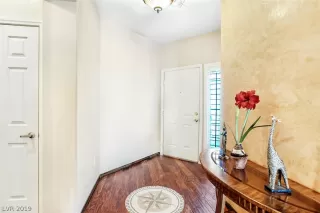 Photo #1: 2090306 Listing