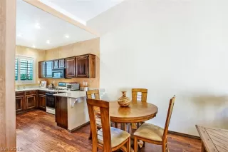 Photo #6: 2090306 Listing