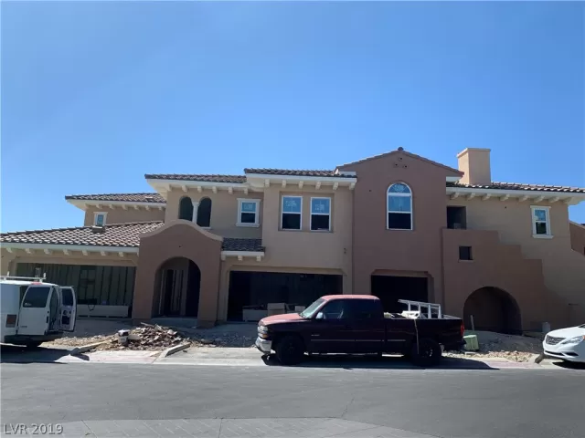 MLS: 2090326 Condo For Sale