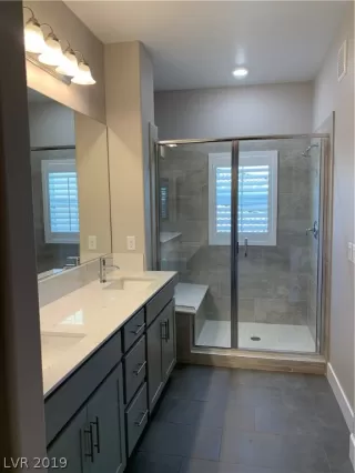 Photo #5: 2090326 Listing