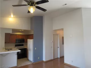 Photo #2: 2090383 Listing 