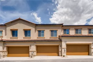 Photo #2: 2090430 Listing 