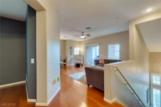 Photo #5: 2090439 Listing