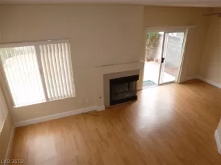 Photo #5: 2090475 Listing 