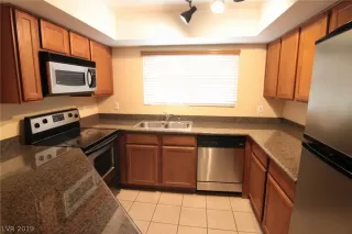 Photo #5: 2090489 Listing 