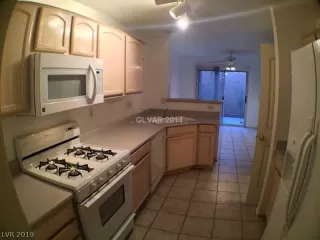 Photo #5: 2090499 Listing