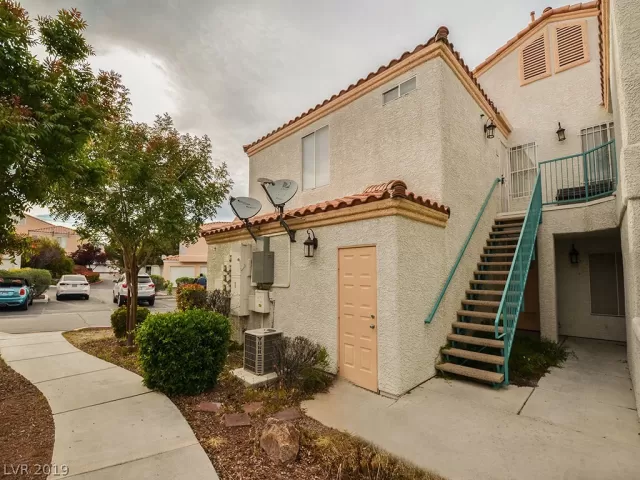 MLS: 2090520 Condo For Sale