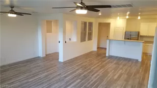 Photo #4: 2090614 Listing 