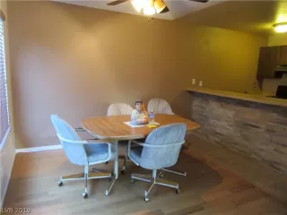 Photo #3: 2090691 Listing 