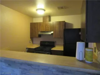 Photo #4: 2090691 Listing 