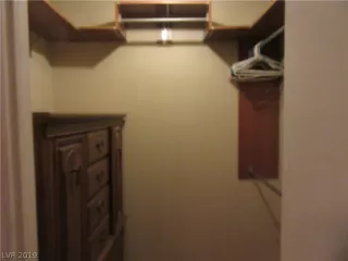 Photo #6: 2090691 Listing 