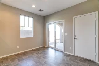 Photo #5: 2090715 Listing