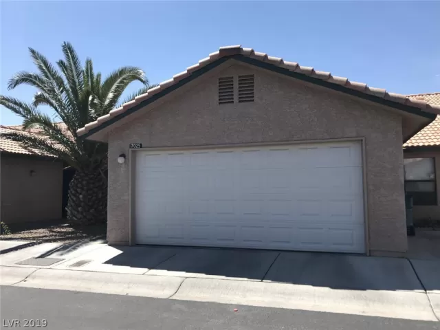 MLS: 2090744 Condo For Sale