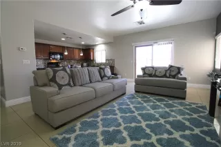 Photo #4: 2090765 Listing 