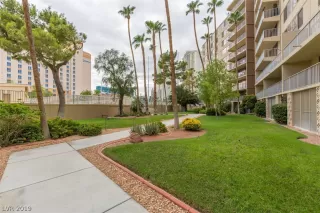 Photo #3: 2090823 Listing