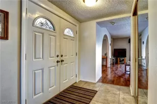 Photo #2: 2090834 Listing