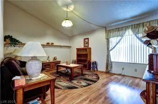 Photo #3: 2090834 Listing