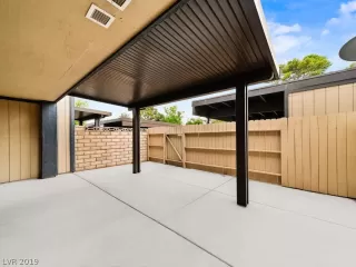 Photo #3: 2090885 Listing