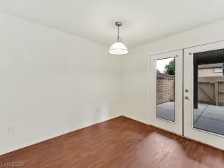 Photo #6: 2090885 Listing