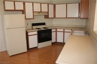 Photo #4: 2090887 Listing