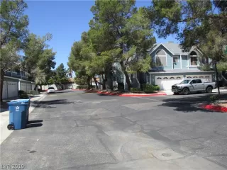 Photo #1: 2090974 Listing