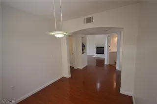 Photo #4: 2090975 Listing