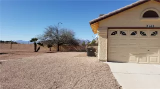 Photo #3: 2090976 Listing