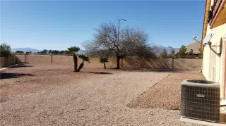 Photo #4: 2090976 Listing