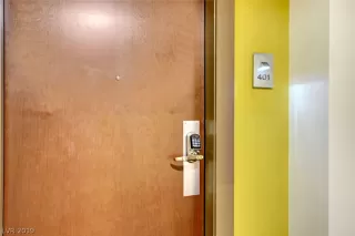 Photo #1: 2091032 Listing 