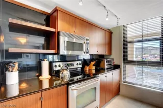 Photo #6: 2091032 Listing 