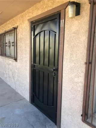 Photo #1: 2091039 Listing